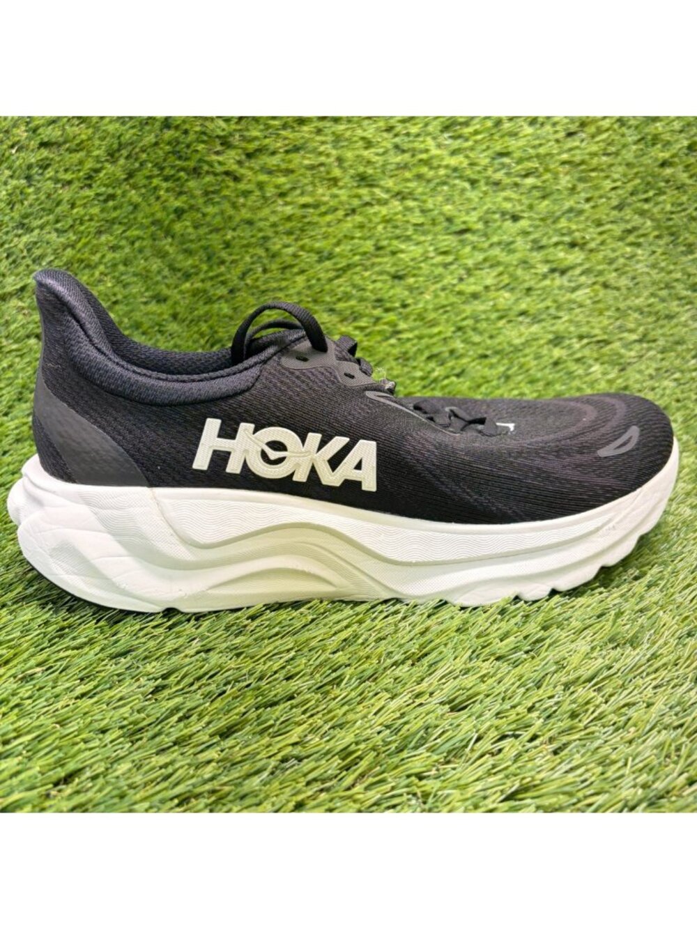Hoka One One Arahi 8 Mens Size 8.5 Black White Athletic Running Shoes Sneakers